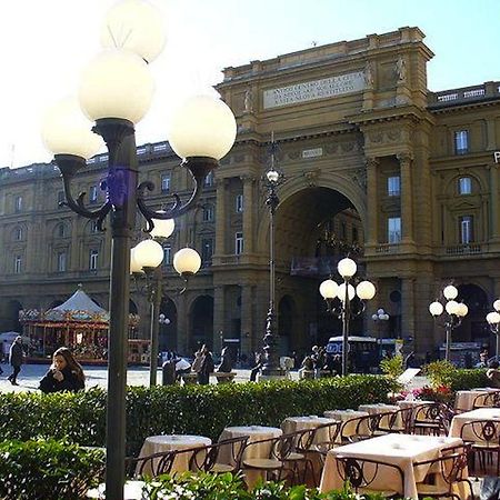 Hostel Veronique Florence Exterior photo