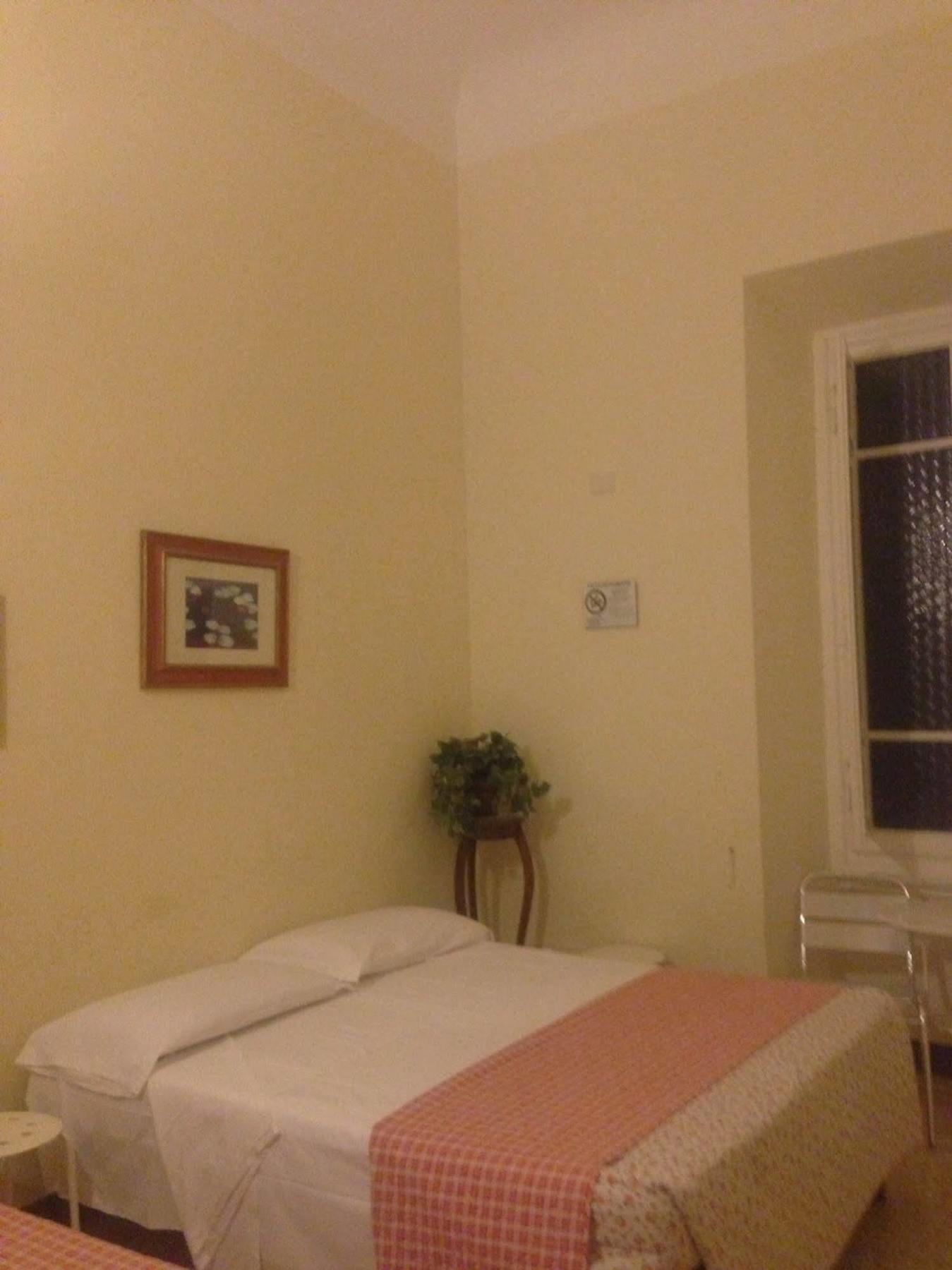 Hostel Veronique Florence Exterior photo